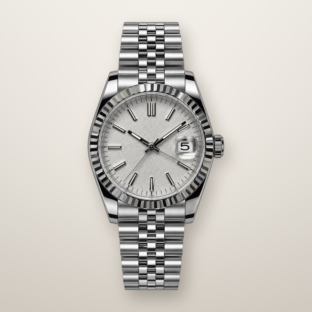 Fluted bezel date watch, 39mm, white textured dial